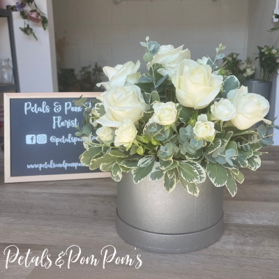 White Rose Hatbox